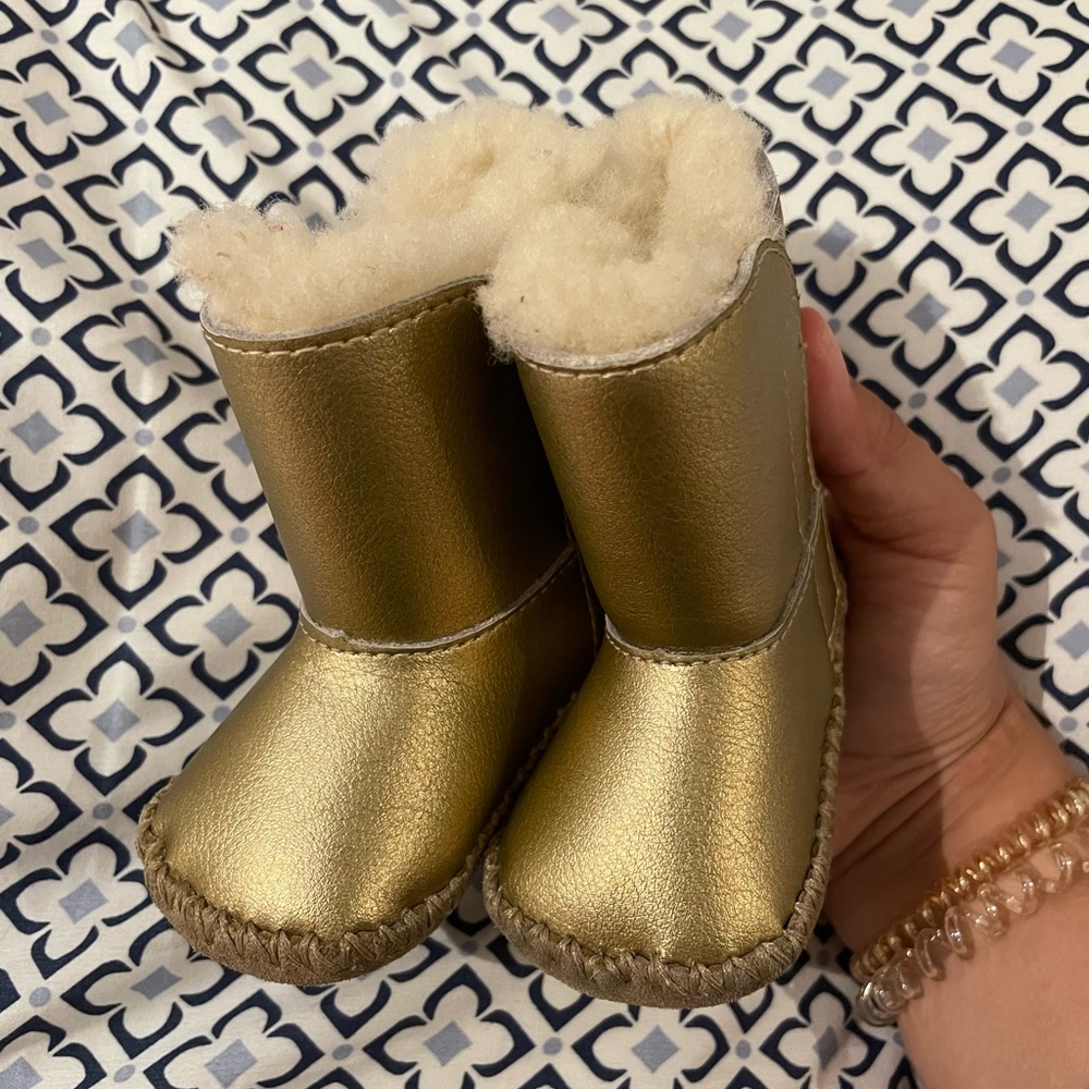 Gold baby ugg